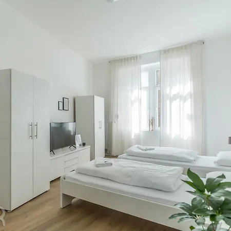 Voll Ausgestattetes, Moebliertes Mit Einzelbetten - Inklusive Kueche Und Wlan Appartamento Wiesbaden