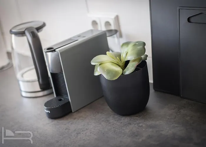 Appartamento Voll Ausgestattetes, Moebliertes Mit Einzelbetten - Inklusive Kueche Und Wlan